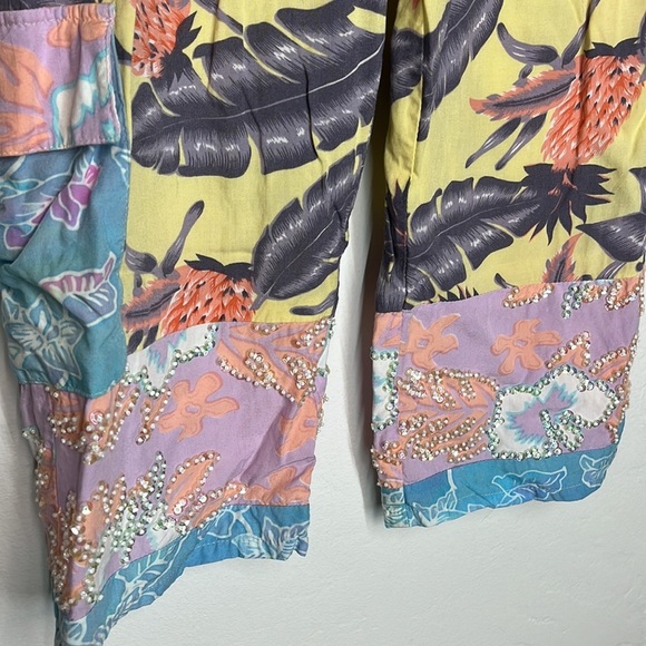 California Style lounge capri pants size Small, beautiful sparkly bottom of pant - Picture 3 of 8